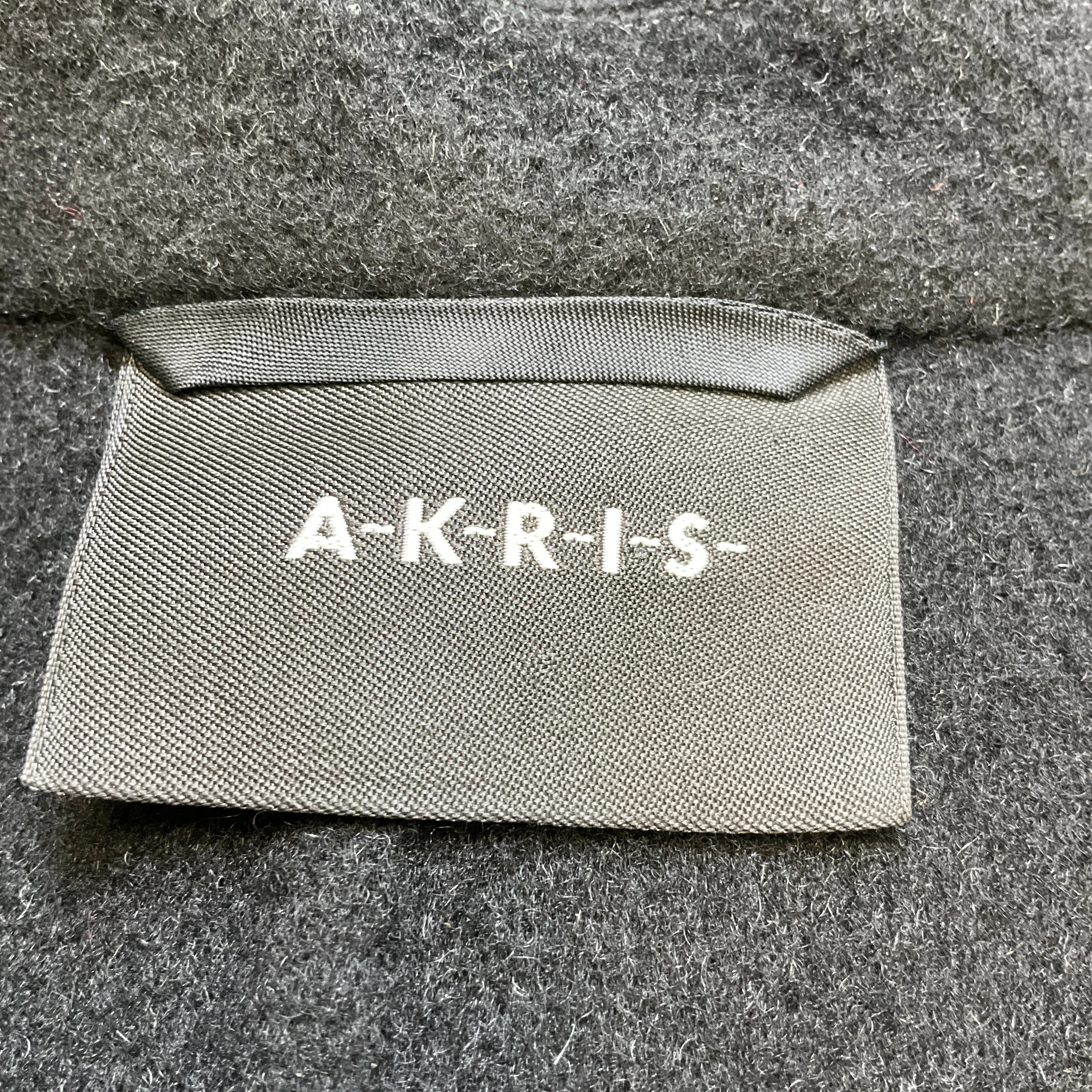 Akris Grey / Black Cashmere Jacket